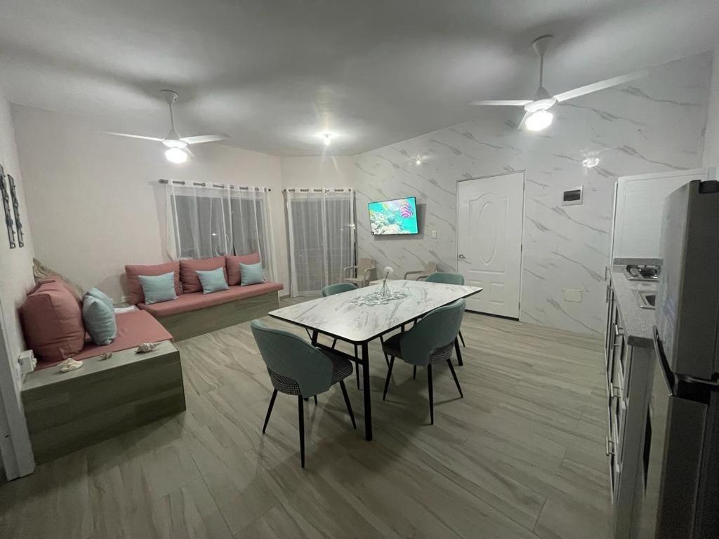 Apartamentos La Torre Río San Juan 外观 照片